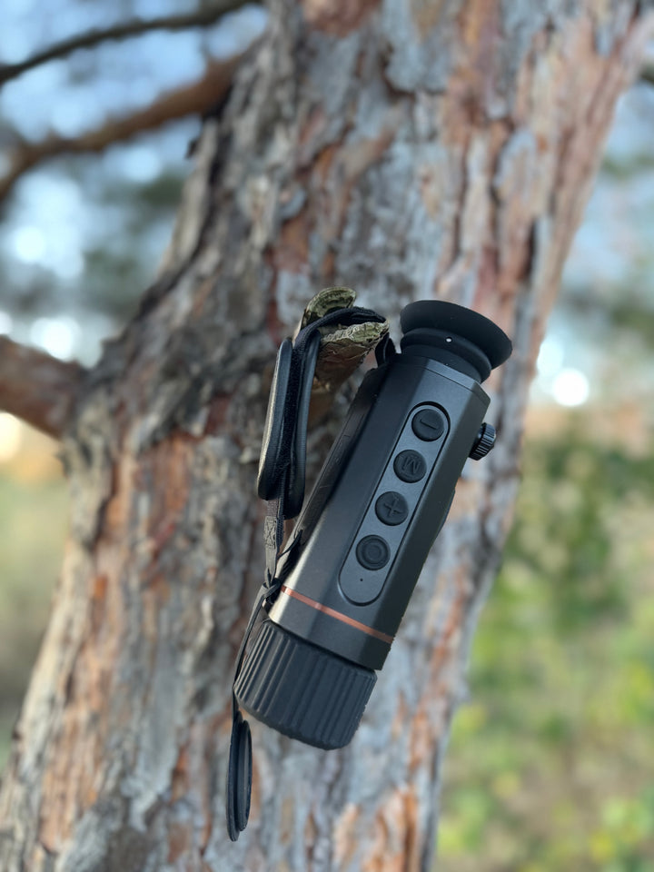 Strix 25 MAX Thermal Monocular, 640x512px, 1.4-11.5x, <20mK